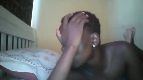 slim_petite_ebony online show from 12.16.24