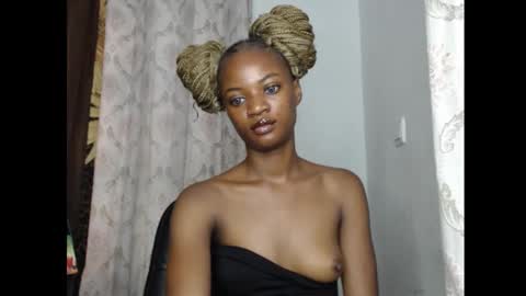 Slimfit girl online show from 11.29.25