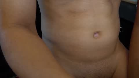 Snapshot of slimfitloverboi chatting on 12.28.24 slimfitloverboi online show from 12.28.24