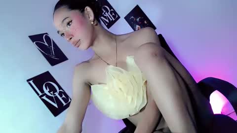 Snapshot of slimgirl_patricia chatting on 04.01.26 Pat online show from 04.01.26