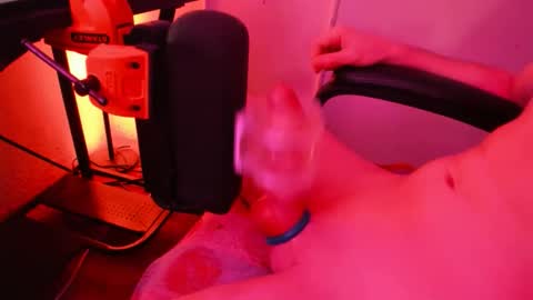 Snapshot of slimguerrilla chatting on 01.18.26 Slimguerrilla online show from 01.18.26