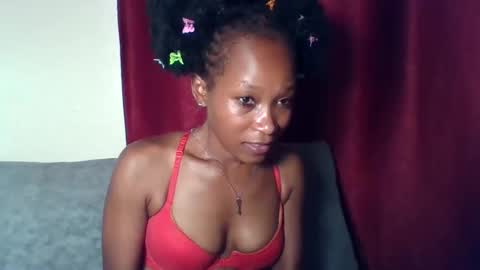 Snapshot of slimy_baiby chatting on 03.06.25 slimy_baiby online show from 03.06.25