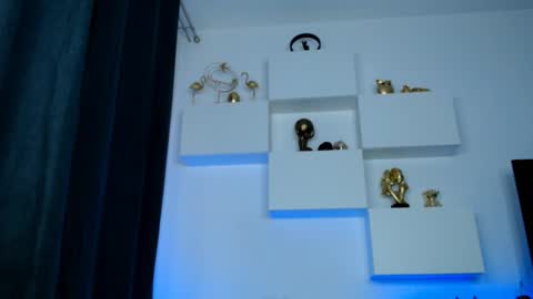 Ariana online show from 12.17.25