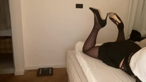 slutforbbc26y online show from 12.20.24