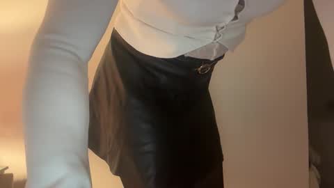 slutforbbc26y online show from 12.20.25