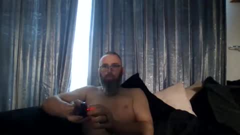 Snapshot of slutfucker20 chatting on 04.18.26 slutfucker20 online show from 04.18.26