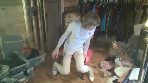 slutjennifertransxx online show from 03.06.26