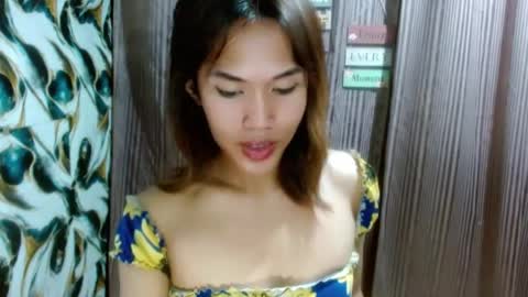 Snapshot of slutqueen_raz chatting on 07.25.26 Raz online show from 07.25.26