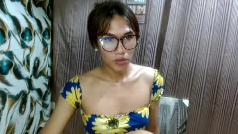 Snapshot of slutqueen_raz chatting on 07.28.26 Raz online show from 07.28.26