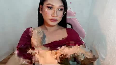  Lovie  online show from 01.23.25