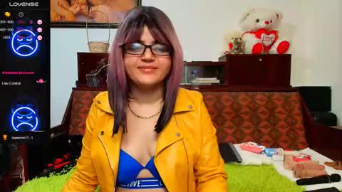 Snapshot of slutty_milf_bitch chatting on 11.02.25 Ana online show from 11.02.25