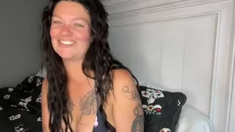 Snapshot of sluttycouple840 chatting on 07.29.26 sluttycouple840 online show from 07.29.26