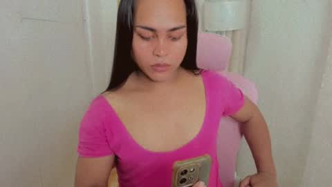Snapshot of sluttyjaya chatting on 07.19.26 sluttyjaya online show from 07.19.26