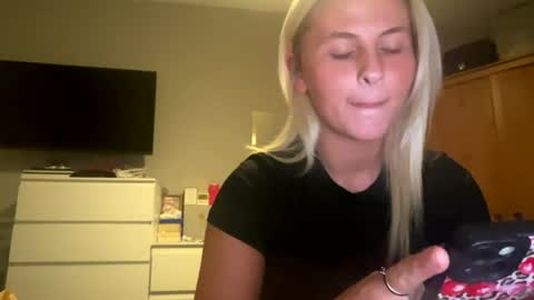 hollie online show from 08.01.26