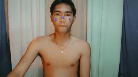 Snapshot of sluttymoreno_boy69 chatting on 04.05.26 JAY online show from 04.05.26