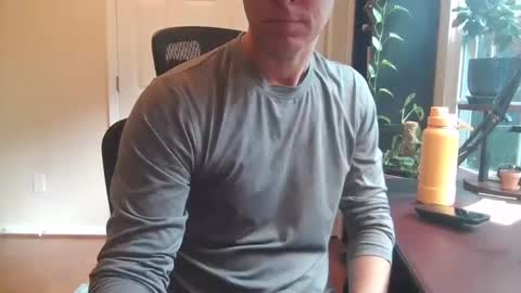 Snapshot of sluttyputtyxxx chatting on 09.18.25 sluttyputtyxxx online show from 09.18.25