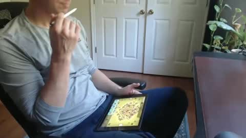 Snapshot of sluttyputtyxxx chatting on 10.04.25 sluttyputtyxxx online show from 10.04.25