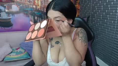 Snapshot of small__naughty chatting on 10.10.25 Mariana Torres online show from 10.10.25