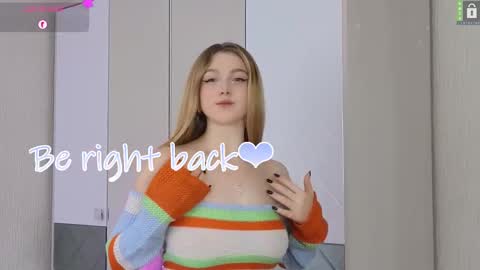 Snapshot of small_blondee chatting on 02.23.25 Emily online show from 02.23.25