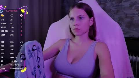 Snapshot of small_emma0 chatting on 11.27.25 Emma online show from 11.27.25