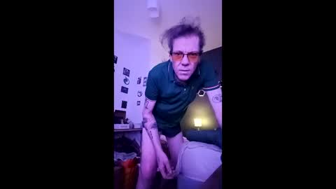 Snapshot of smalldick1975704669 chatting on 05.02.26 smalldick1975704669 online show from 05.02.26