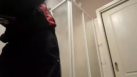 Snapshot of smallone8825 chatting on 03.20.26 smallone8825 online show from 03.20.26