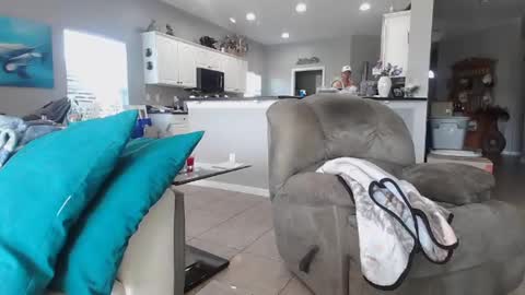 Daddy online show from 01.05.25