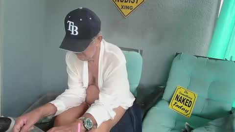 Daddy online show from 09.30.25