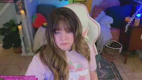 Snapshot of smashberry chatting on 11.24.25 bb online show from 11.24.25