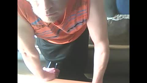 Snapshot of smi33 chatting on 05.19.26 Alex 41 germany online show from 05.19.26