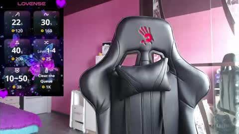 smile_cute_fox online show from 04.15.26