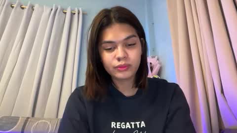 Snapshot of smile_sunshinex chatting on 11.09.25 call me sunshine online show from 11.09.25