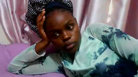 Snapshot of smiley_chocolate chatting on 03.01.26 Smiley chocolate online show from 03.01.26