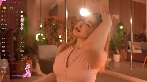 Mia online show from 10.17.25