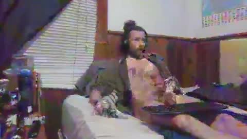 Snapshot of smileydink chatting on 02.25.25 smileydink online show from 02.25.25