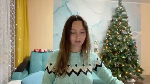 Snapshot of smiling_riddle chatting on 12.27.24 smiling_riddle online show from 12.27.24