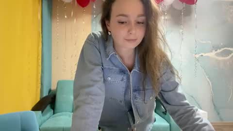 Snapshot of smiling_riddle chatting on 02.17.25 smiling_riddle online show from 02.17.25