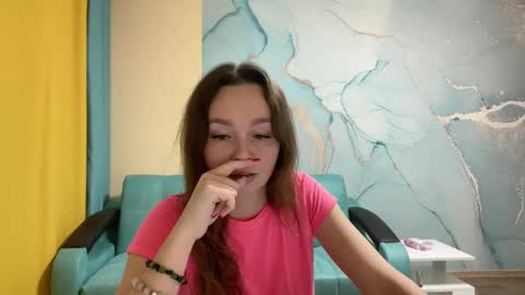 Snapshot of smiling_riddle chatting on 03.07.25 smiling_riddle online show from 03.07.25