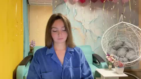 Snapshot of smiling_riddle chatting on 11.03.25 smiling_riddle online show from 11.03.25