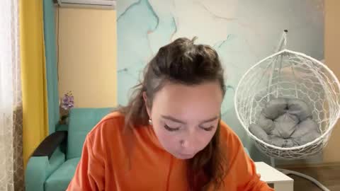 Snapshot of smiling_riddle chatting on 11.12.25 smiling_riddle online show from 11.12.25