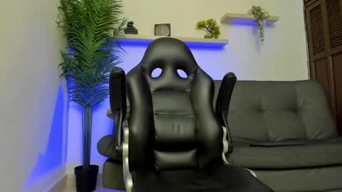 SMIT  online show from 02.22.25