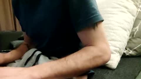 Smokeandwatching online show from 01.09.25