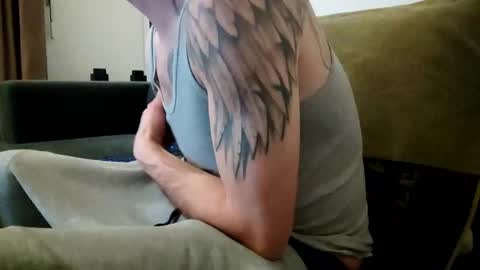 Smokeandwatching online show from 02.04.25