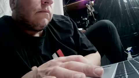 Snapshot of smokeingbitch420 chatting on 01.07.26 love bug online show from 01.07.26