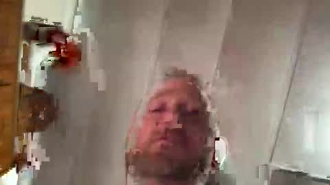 Snapshot of smokeymt420 chatting on 12.16.25 smokeymt420 online show from 12.16.25