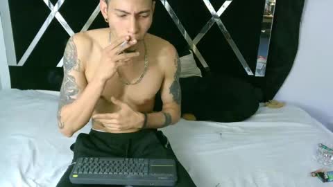 Snapshot of smooke_skinny chatting on 01.10.25 Daniel Aston online show from 01.10.25