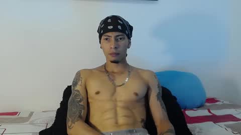 Snapshot of smooke_skinny chatting on 09.17.25 Daniel Aston online show from 09.17.25