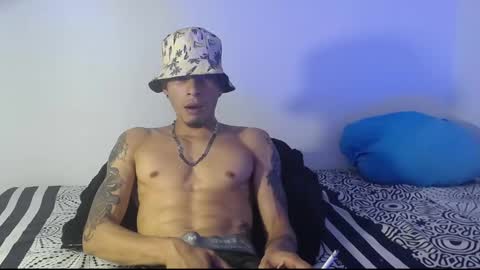 Snapshot of smooke_skinny chatting on 09.20.25 Daniel Aston online show from 09.20.25