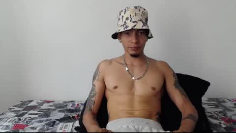 Snapshot of smooke_skinny chatting on 10.22.25 Daniel Aston online show from 10.22.25