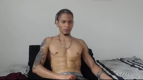 Snapshot of smooke_skinny chatting on 10.26.25 Daniel Aston online show from 10.26.25